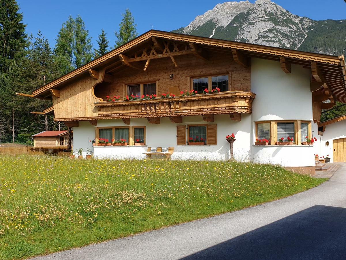 Haus Schiefer Lejlighed Leutasch Eksteriør billede